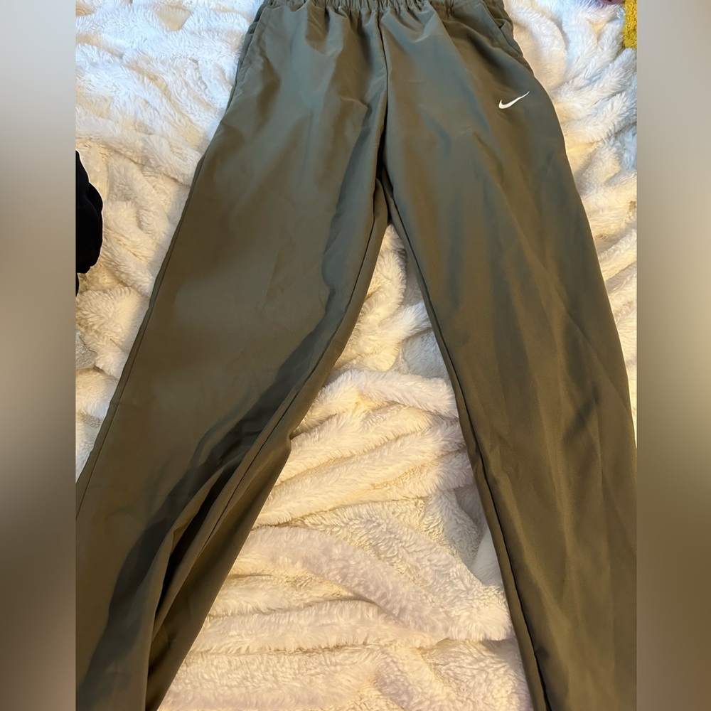 Kids nike dri-fit joggers